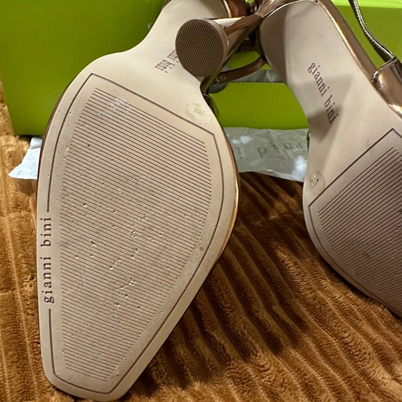 Gianni Bini - Isla Mirror Metallic Square Toe Slingback Pumps. Coppery color. - Picture 3 of 3